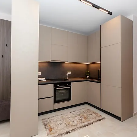 Imperial Visar Melody Lägenhet *